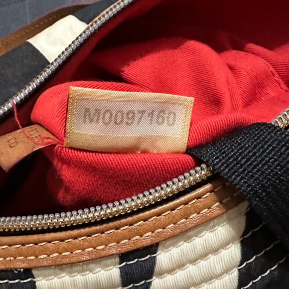 Dooney and Bourke Purse - Picture 10 of 11